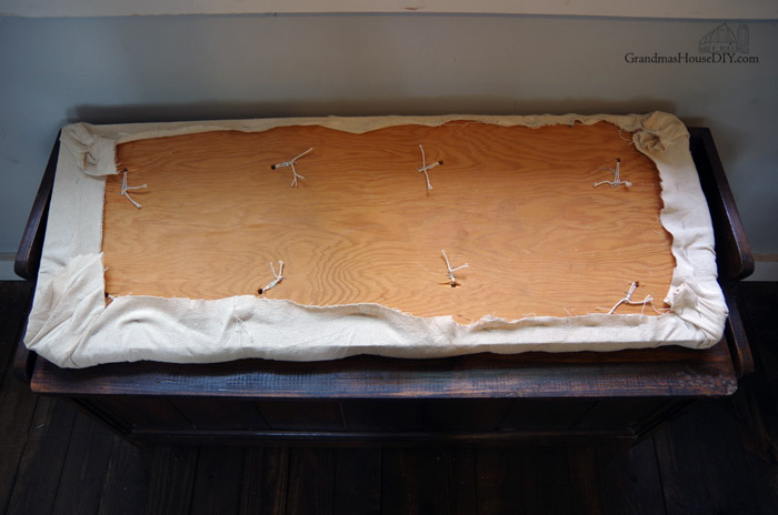 diy-tufted-cushion-bench.jpg