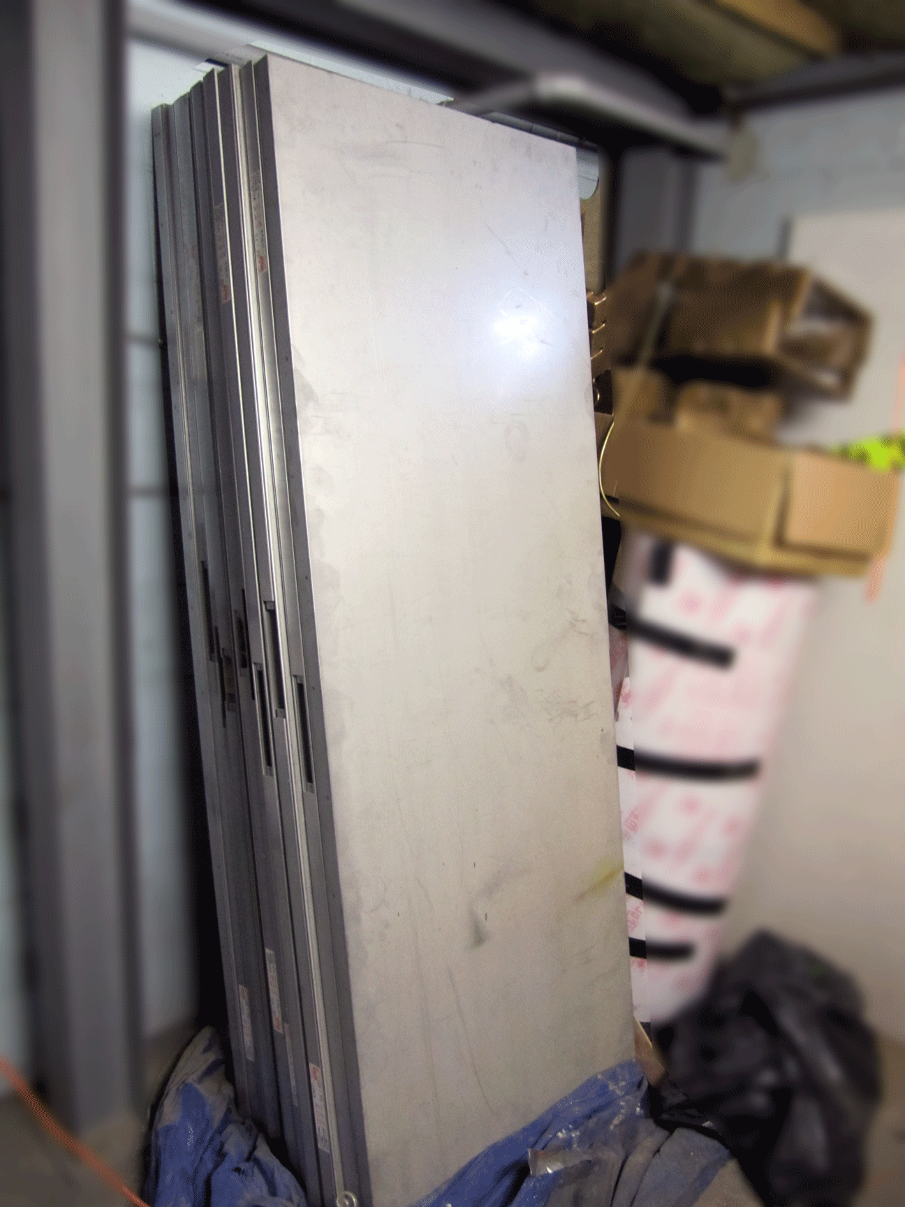 doorshelf-2aa.gif