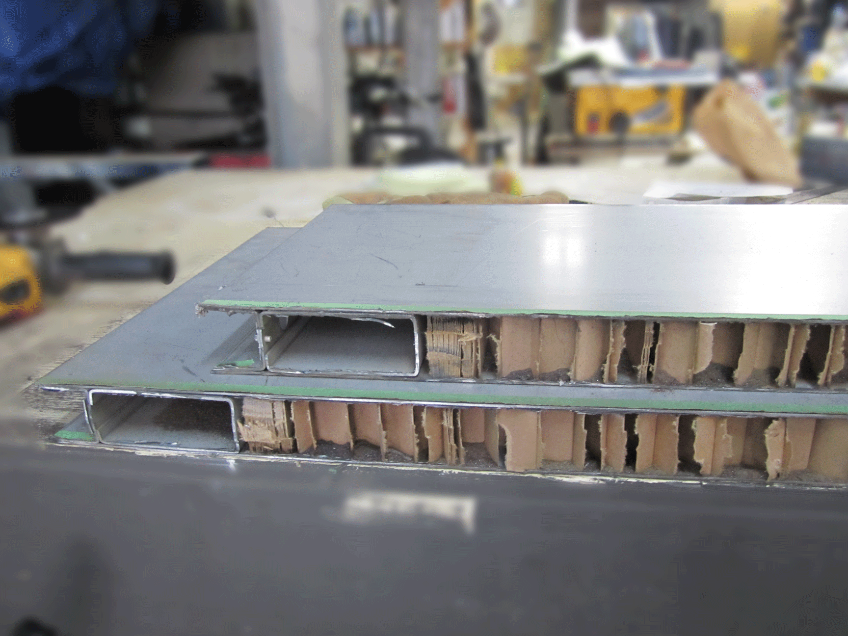 doorshelf-3b.gif