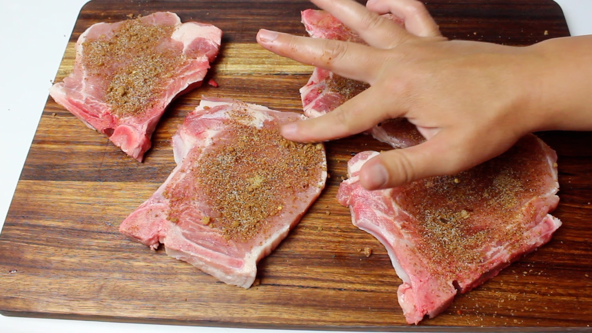 dry rub bbq pork chops 4.jpg