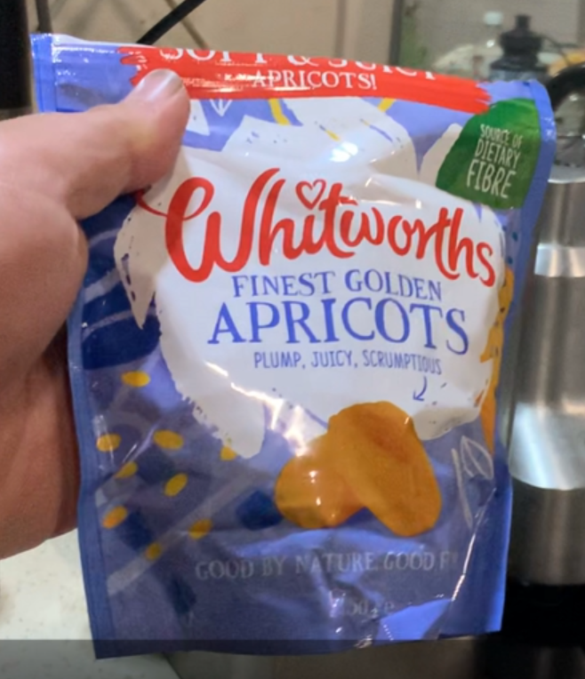 dryed apricots.png