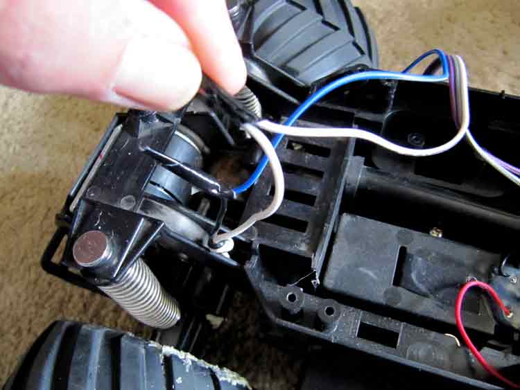 eg2_frontmotor_wire.jpg