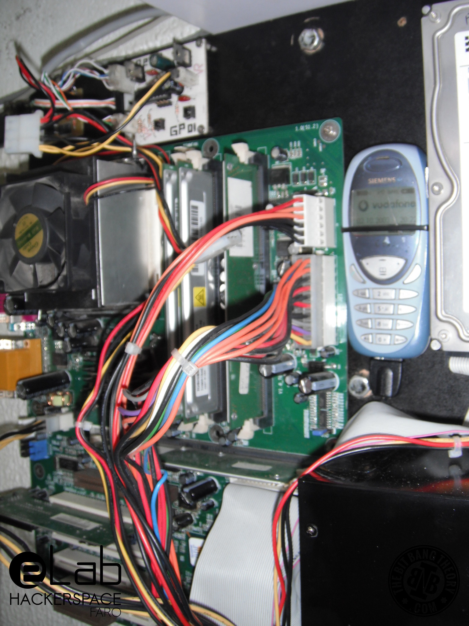 elab hackerspace gsm access control system right side view 2.JPG