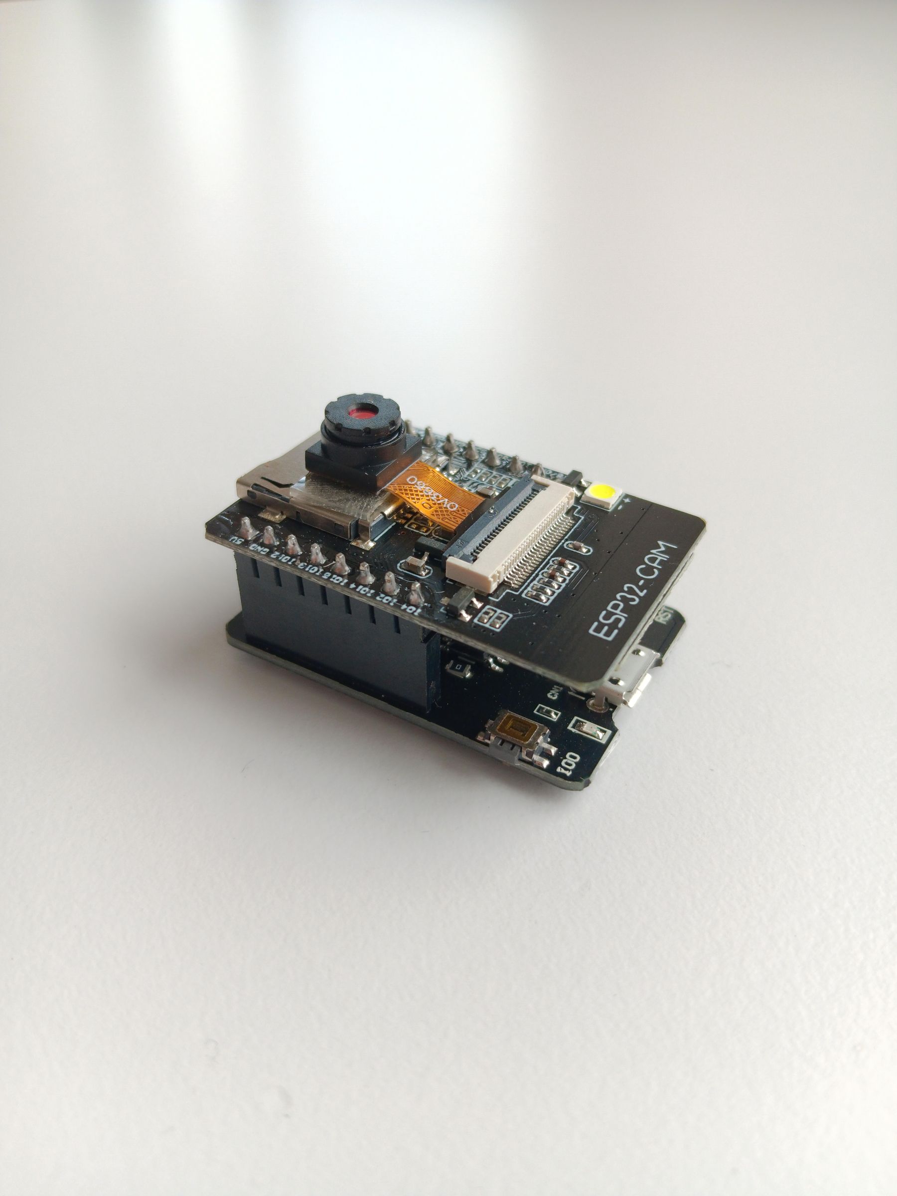 esp32_cam.jpg