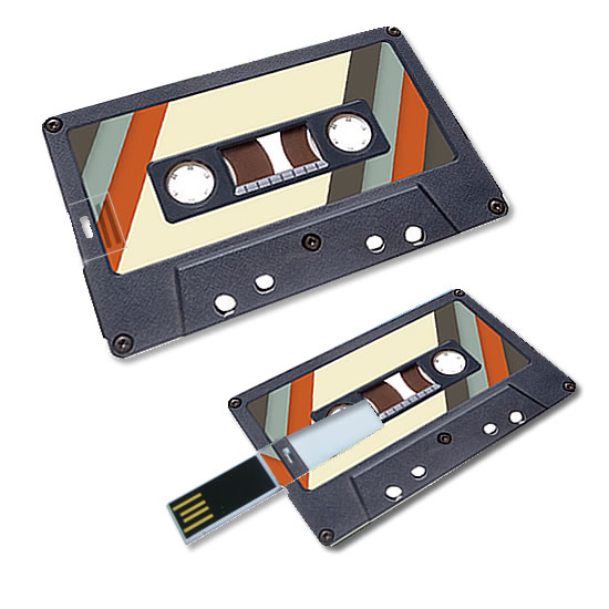 faux-cassette-tape-usb-flash-drive.jpg