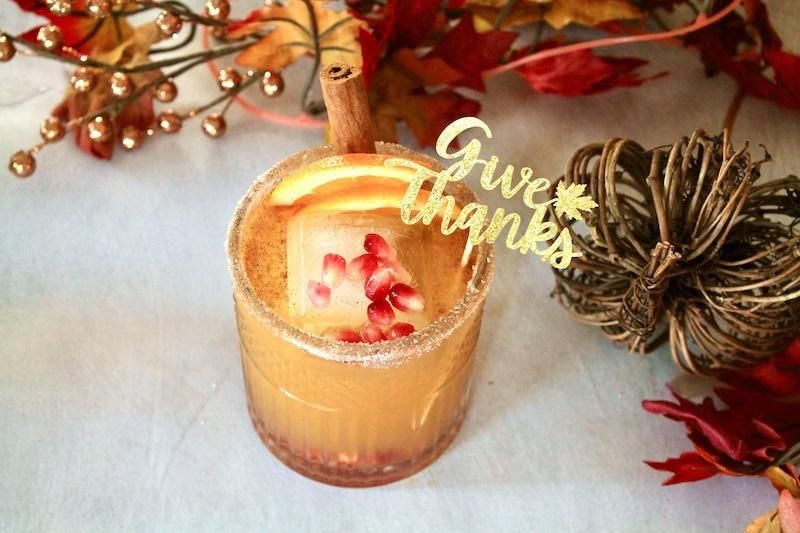 festive-spiced-orange-apple-cider-easy-thanksgiving-margarita-cocktail.jpeg