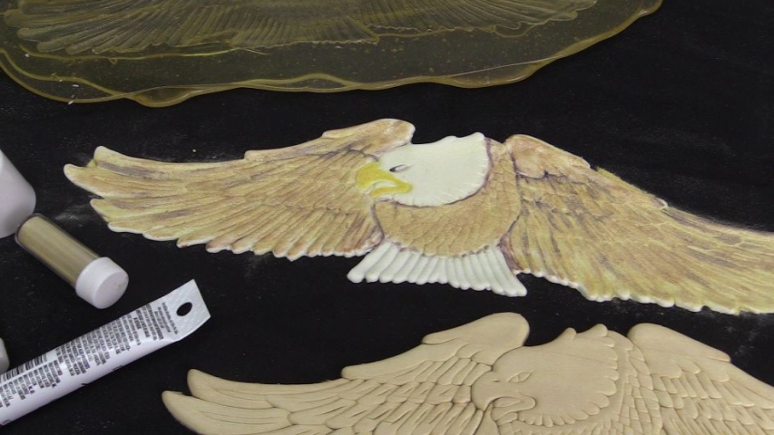 final fondant eagle.jpg