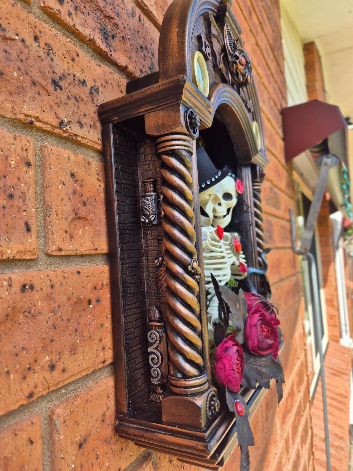 finished-DIY-Halloween-Mausoleum-hanging-side-view.jpg