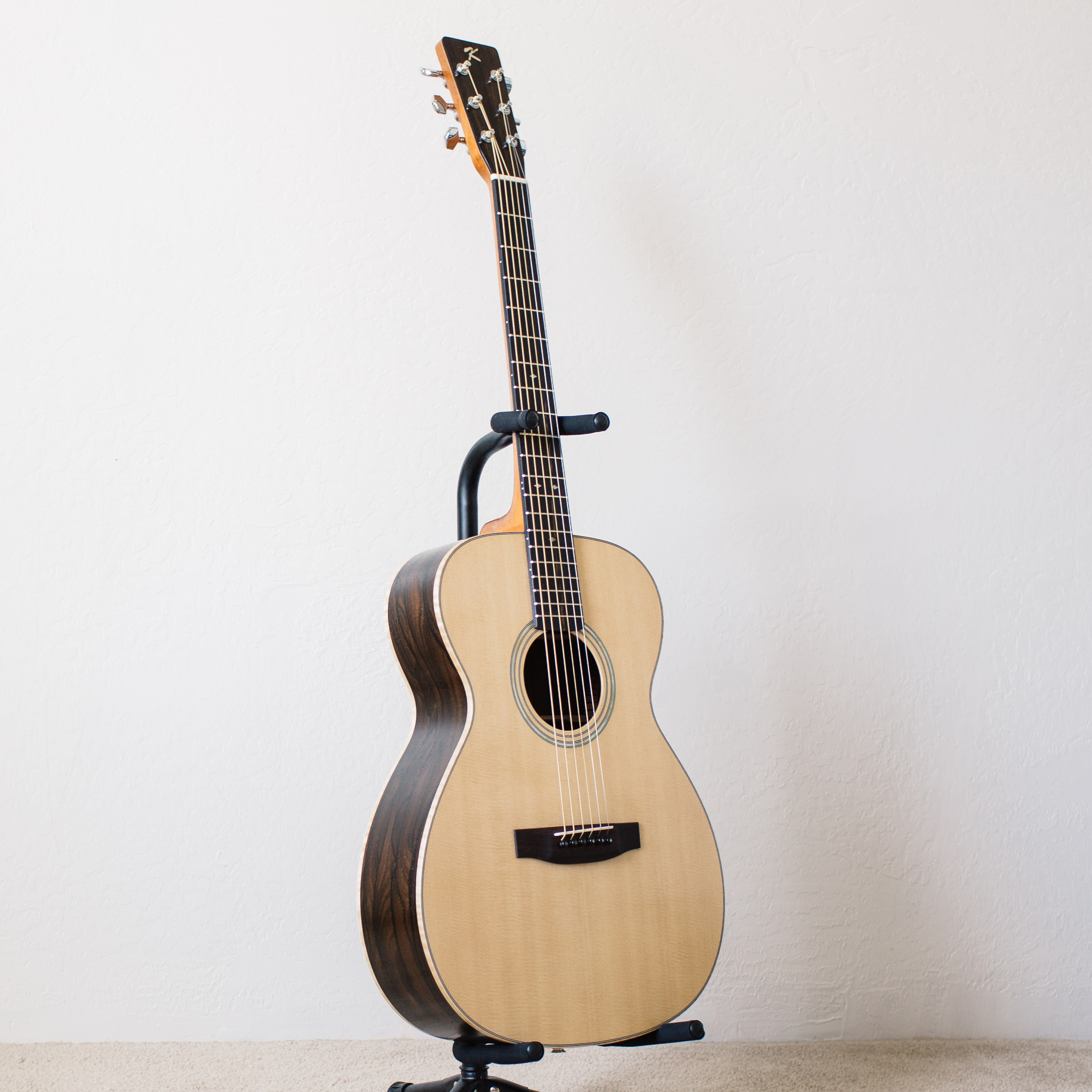 finishedzguitar-1.jpg