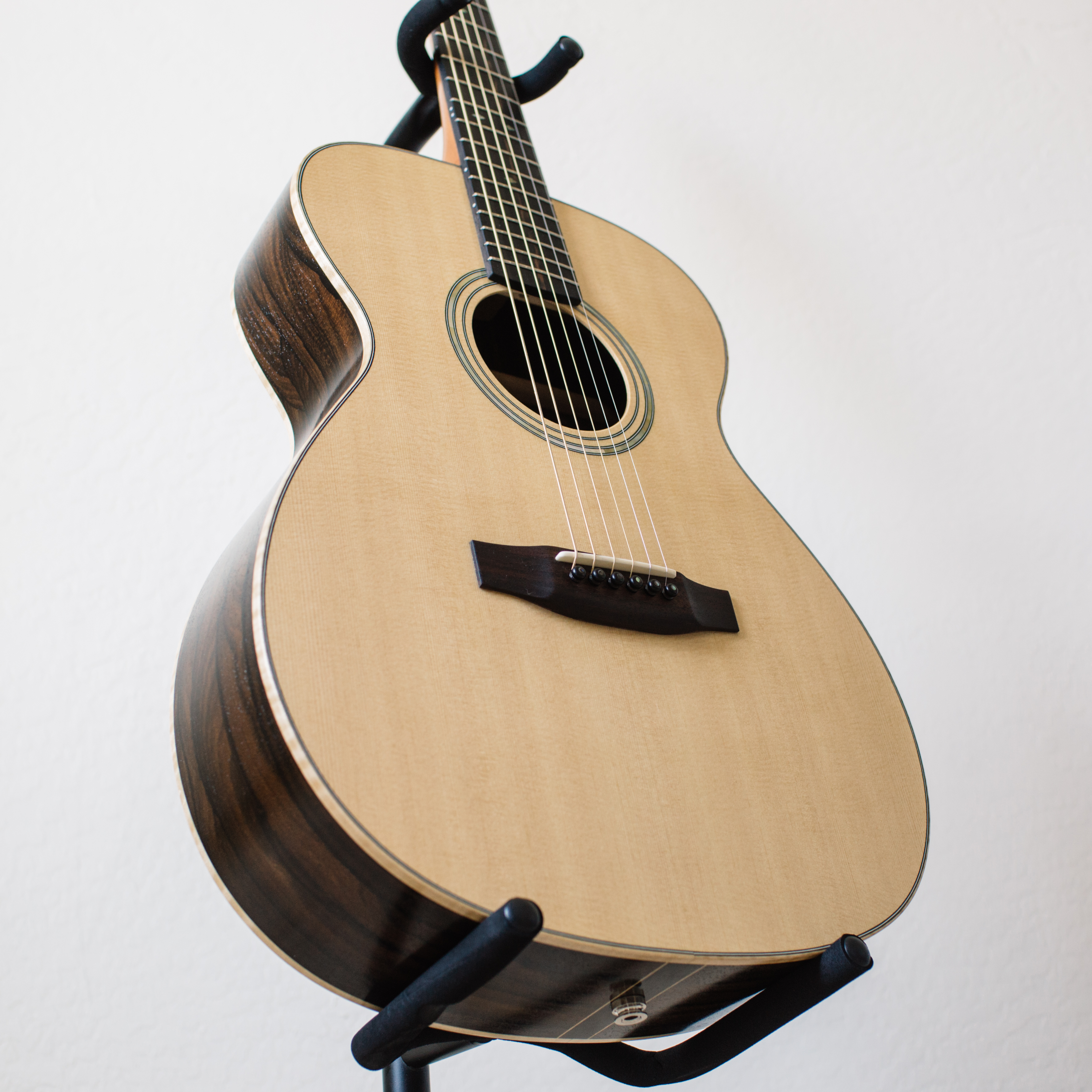 finishedzguitar-2.jpg