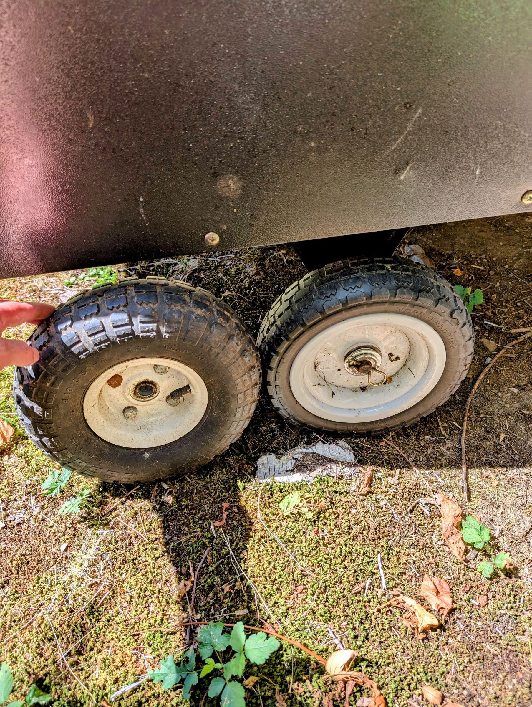 flat free tire.jpg