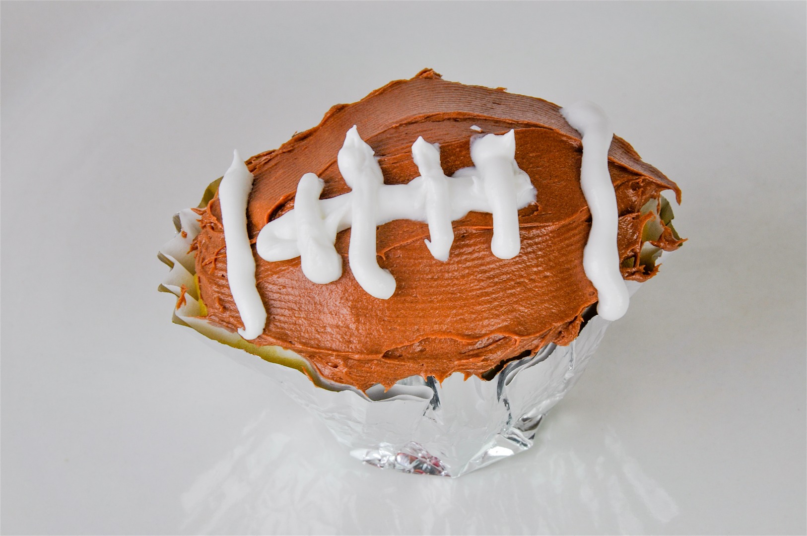 football cupcakes-1.jpg