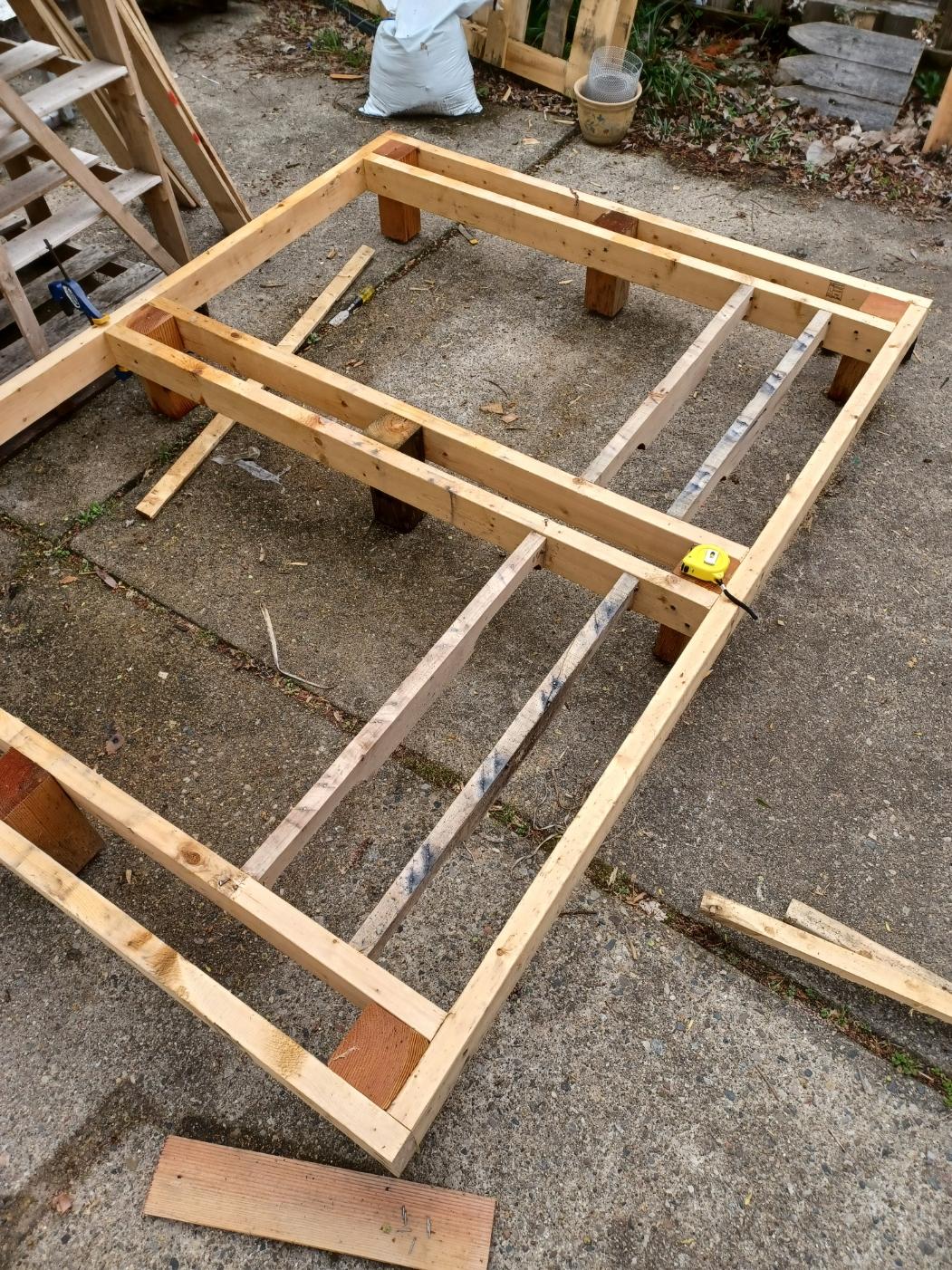 frame with pallet joists.jpg