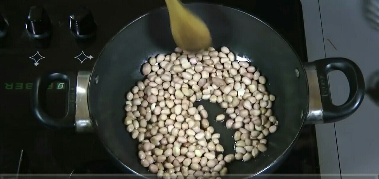 frying peanuts.jpg