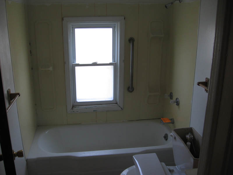 fullbath.JPG