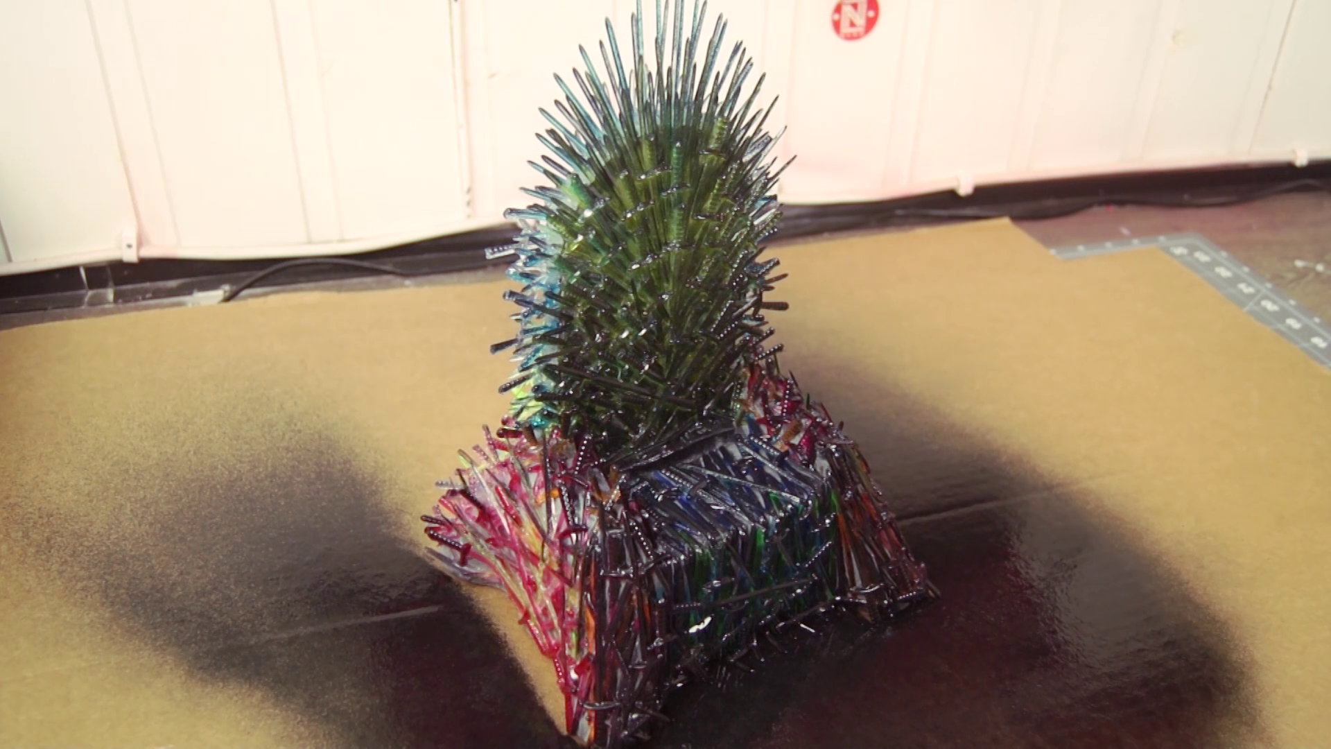 game-of-thrones-iron-throne-phone-charger-usb-nerd-nerdy-desktop-2017-07-15-19h59m24s61.png