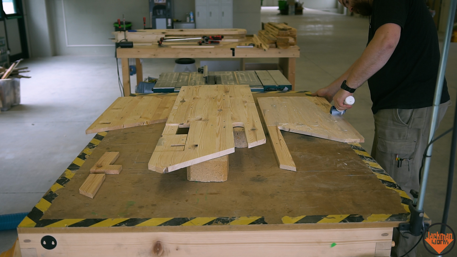 giant maker knife 23.jpg