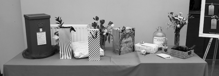 gift table.jpg