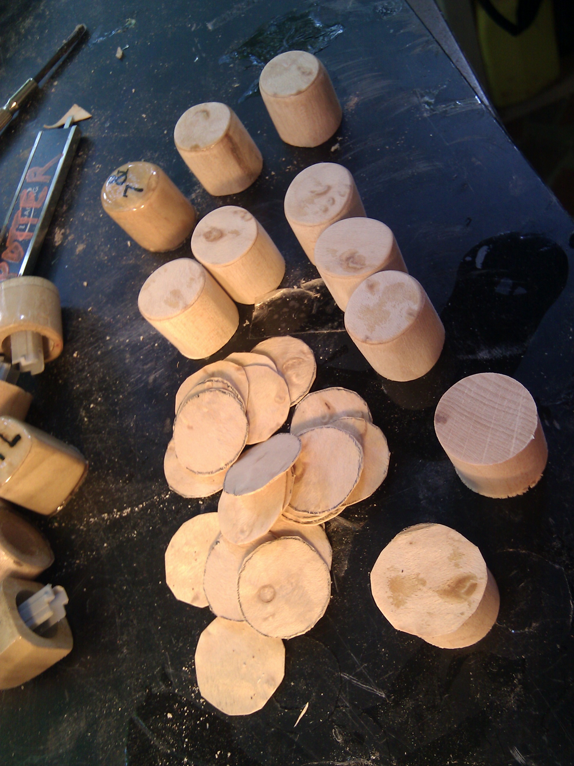 glueing maple veneer on non-letter keys.jpg