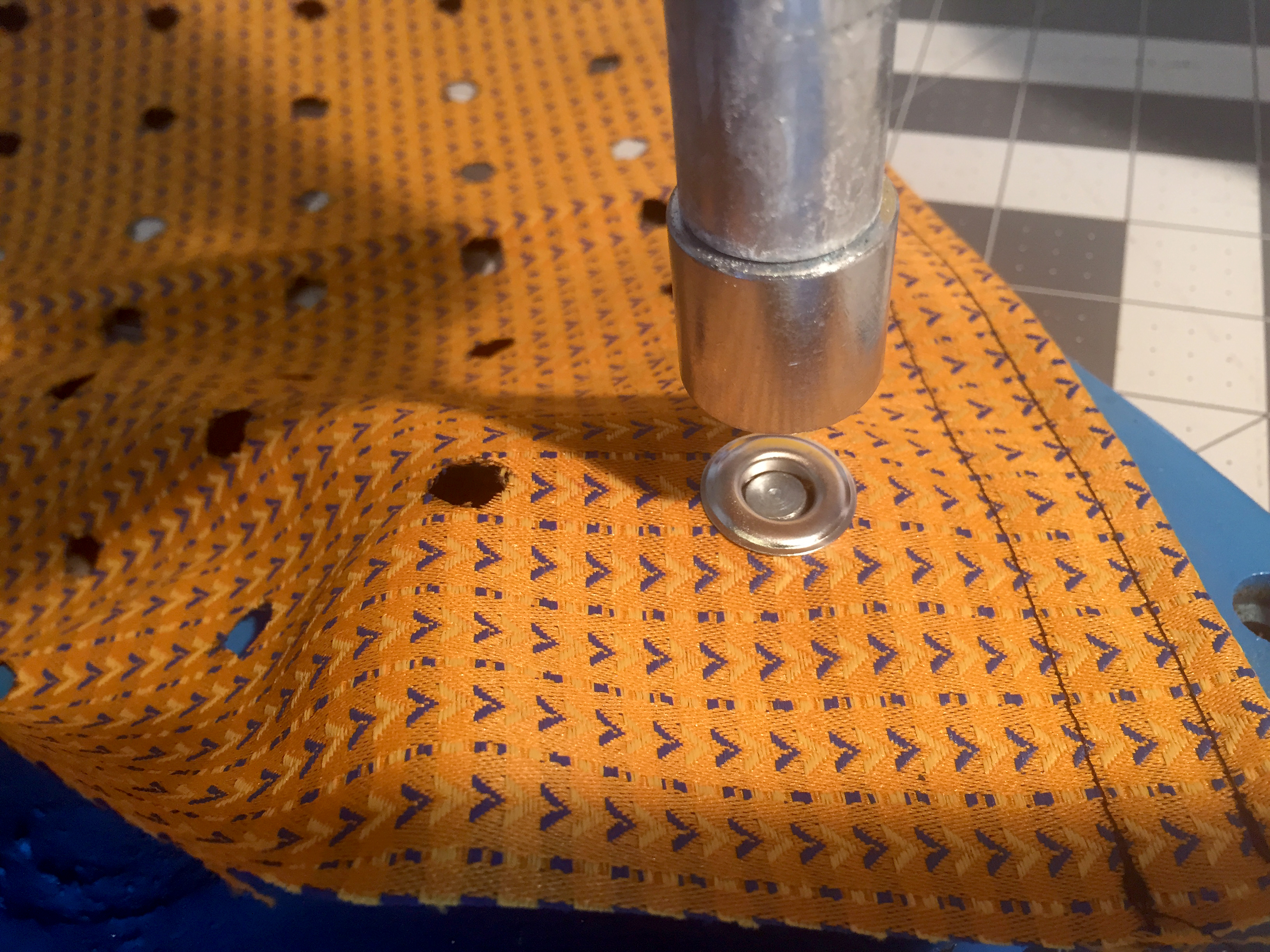 grommet throw pillow DIY 10.jpg