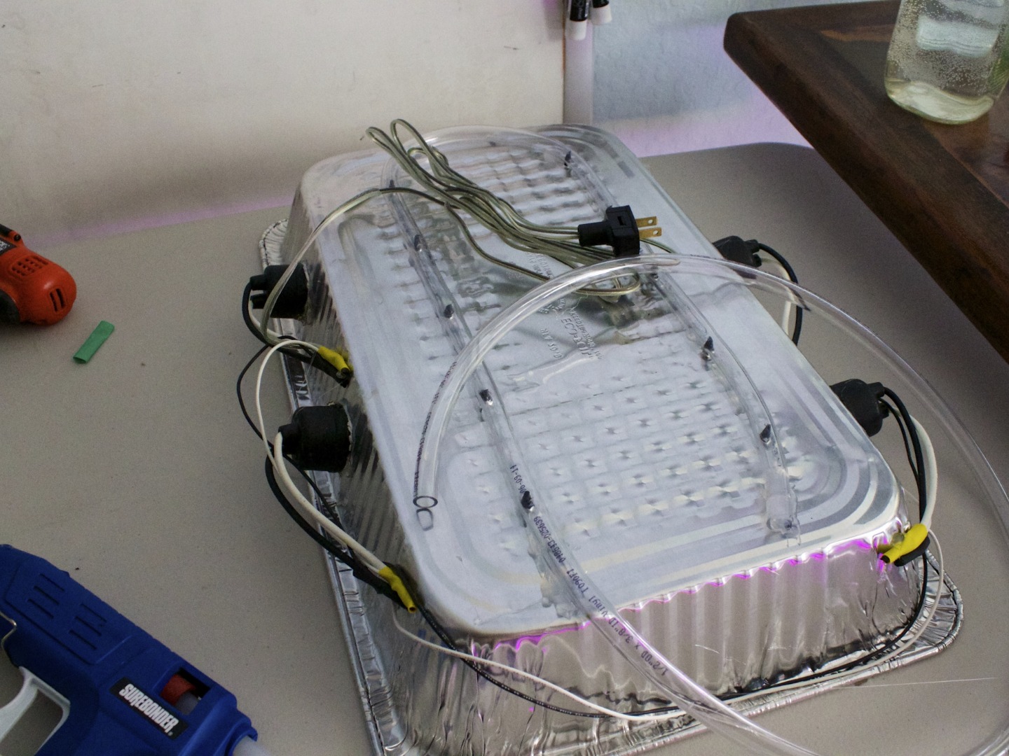 grow light v2 2.jpg