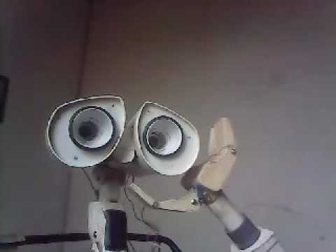 hand part...hand of my low budget wall.e project..he...lumayan juga tapinya...mp4