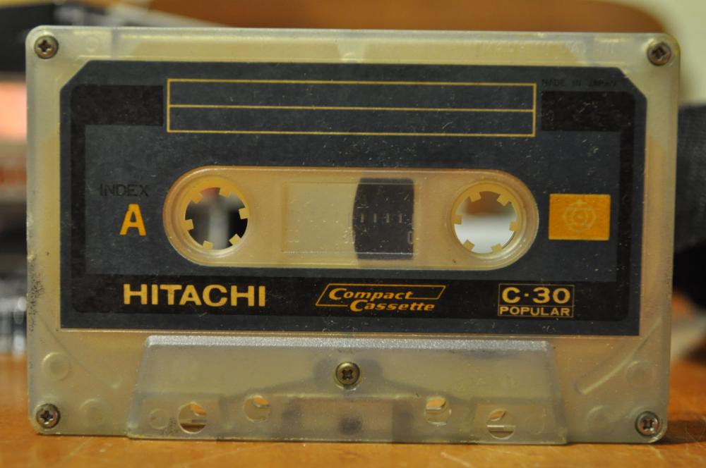 hitachi_popular_c30_cassette.jpg