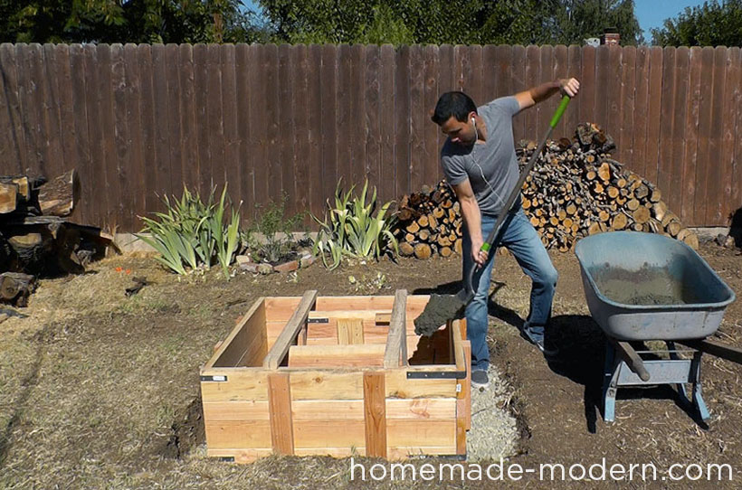 hmm_ep46_concretefirepit_step10.jpg