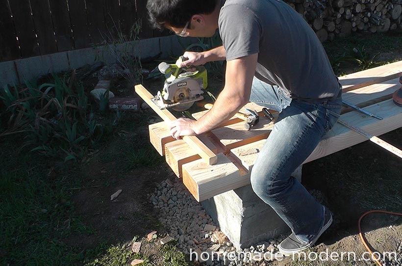 hmm_ep57_outdoorconcretebench_step11b.jpg