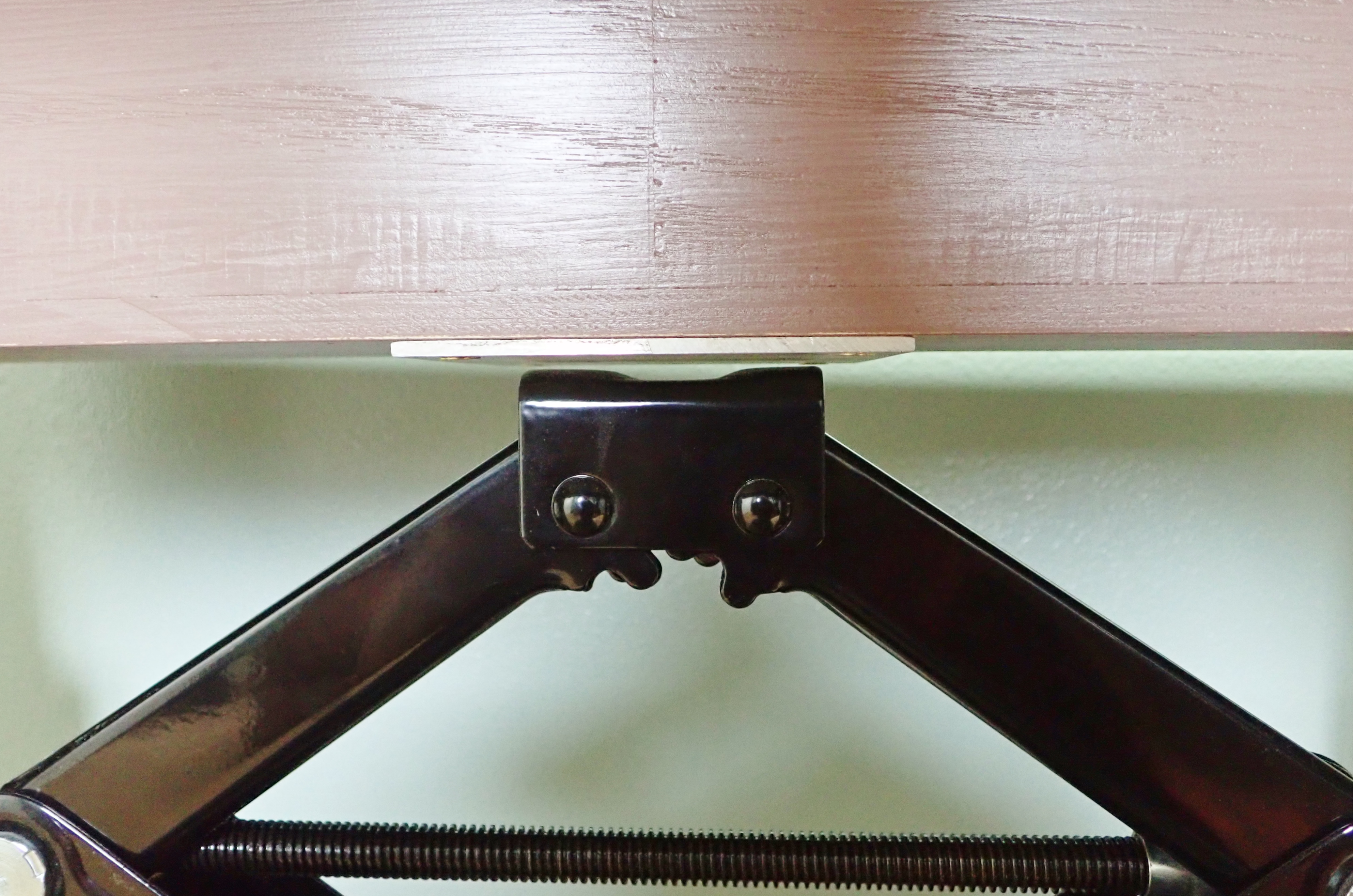 homemade height adjustable table (2).JPG