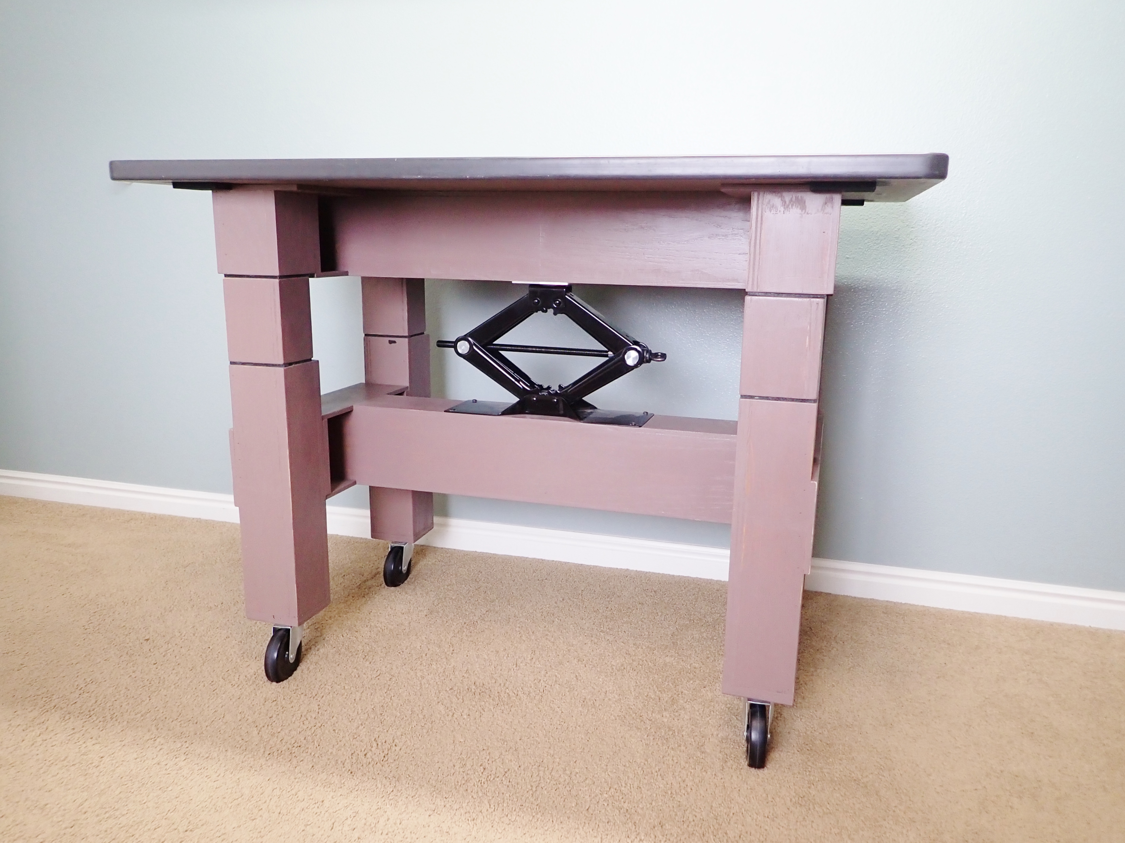 homemade height adjustable table (74).JPG