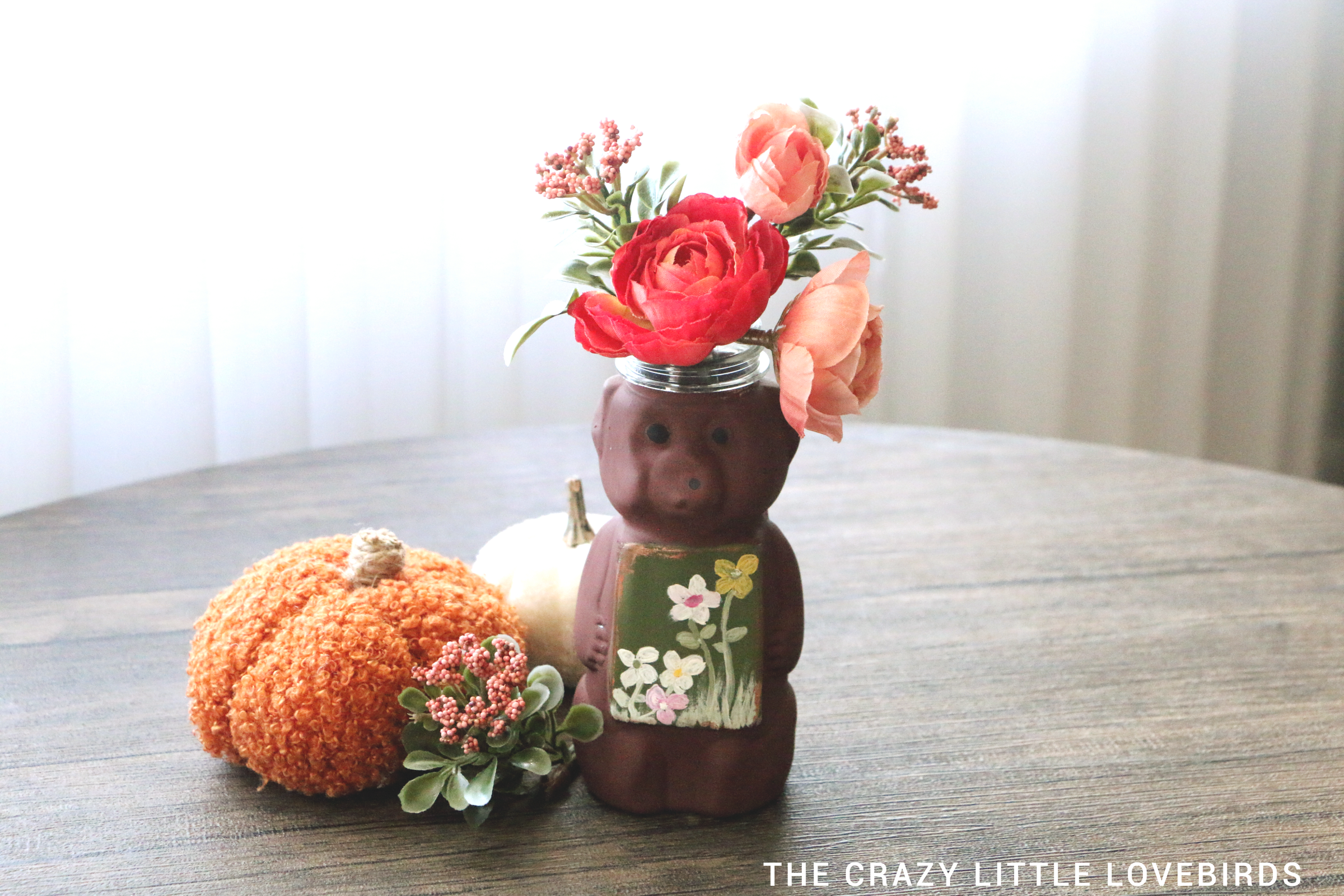 honey bear floral .png