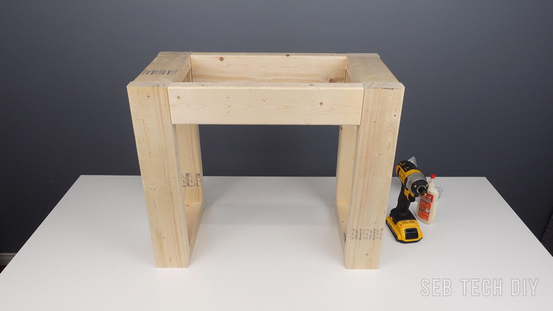 how to build an outdoor wooden side table out of 2x4s diy woodworking project108.jpg