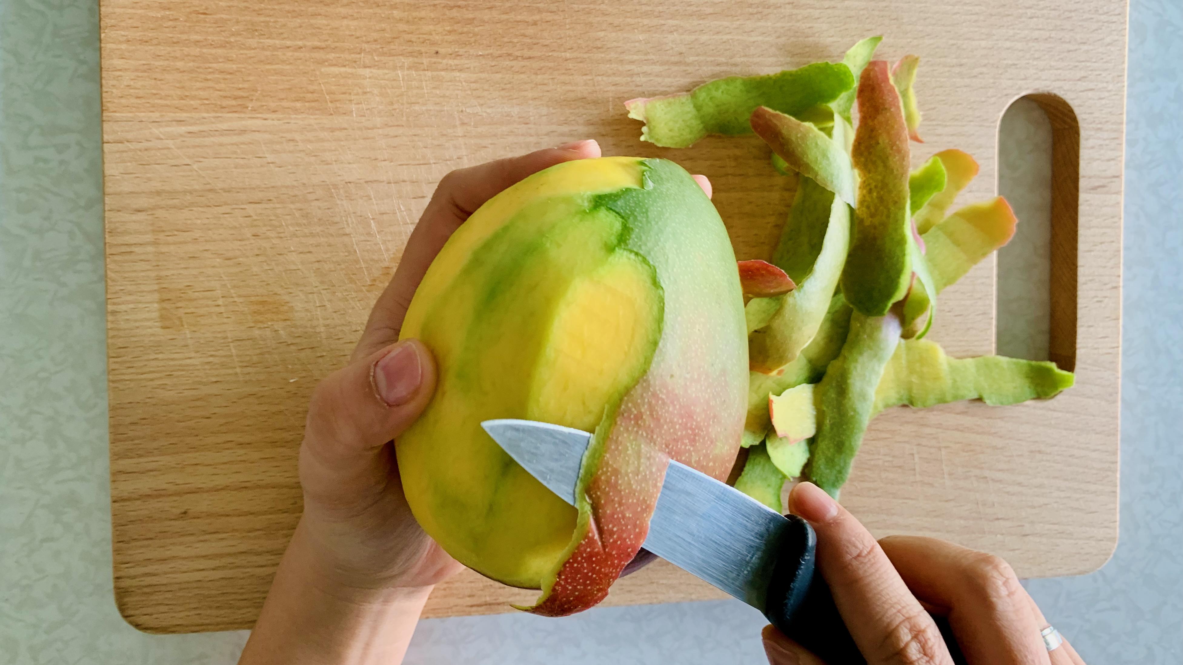 how-to-cut-a-mango-2.jpeg