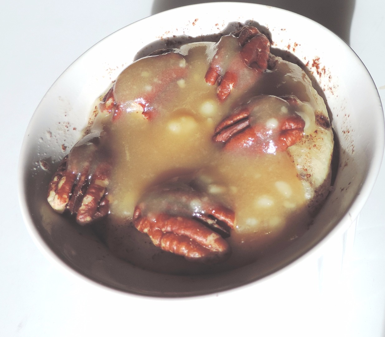 in white bowl carmel sauce brite.jpg