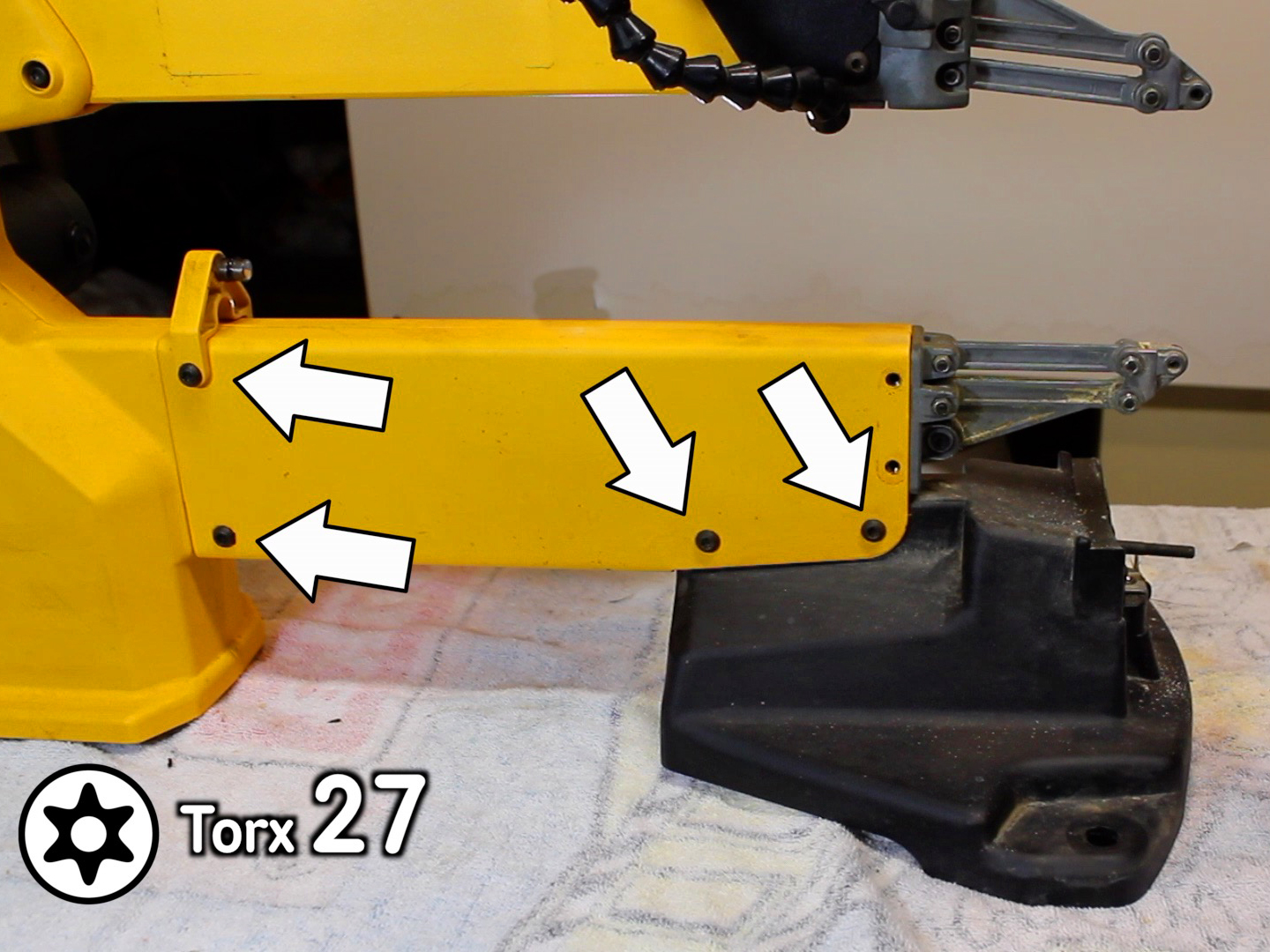 in-lower-cover-screws.jpg