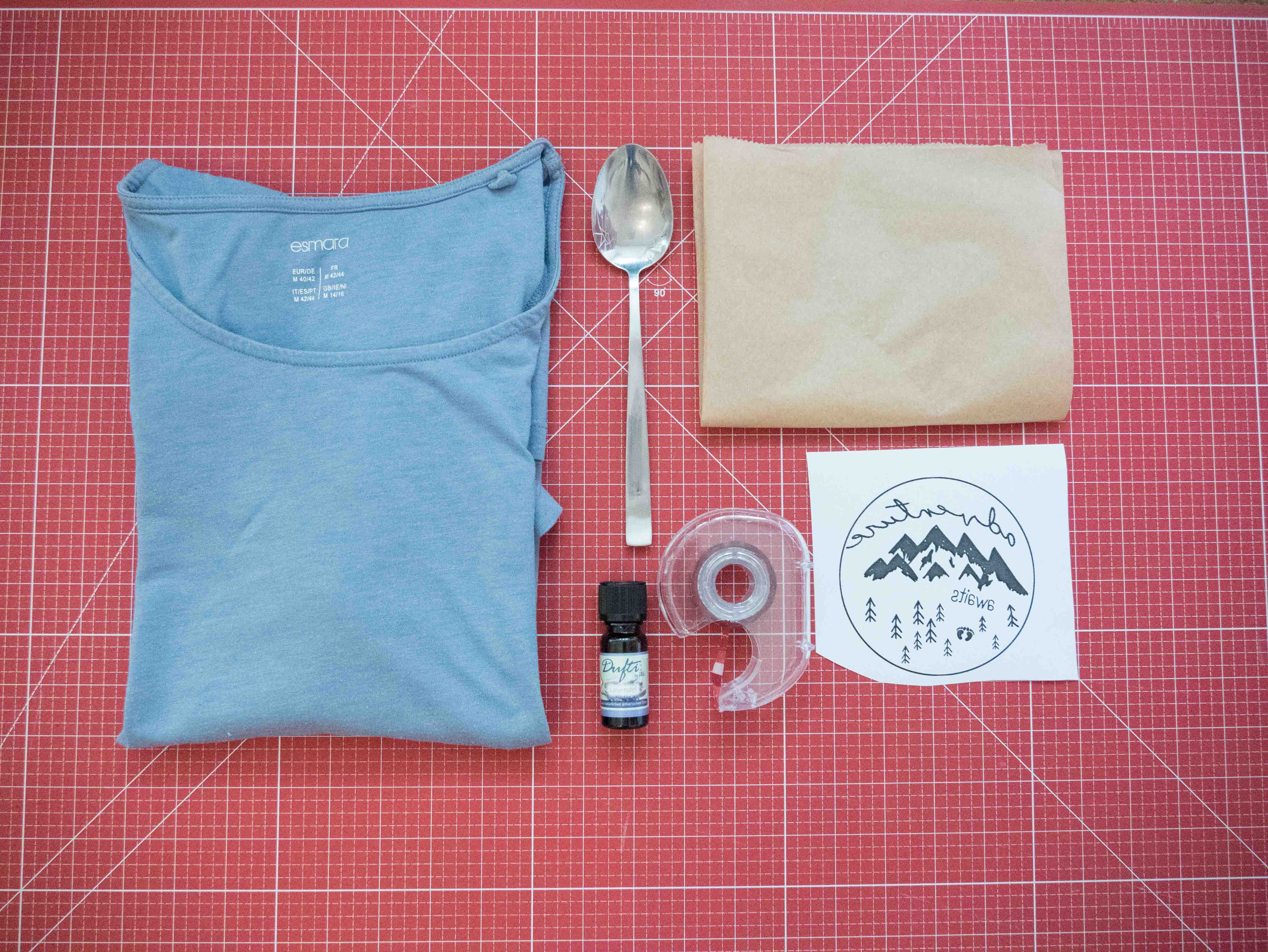instructables-lavender-oil-print-shirt-sun-8.jpg