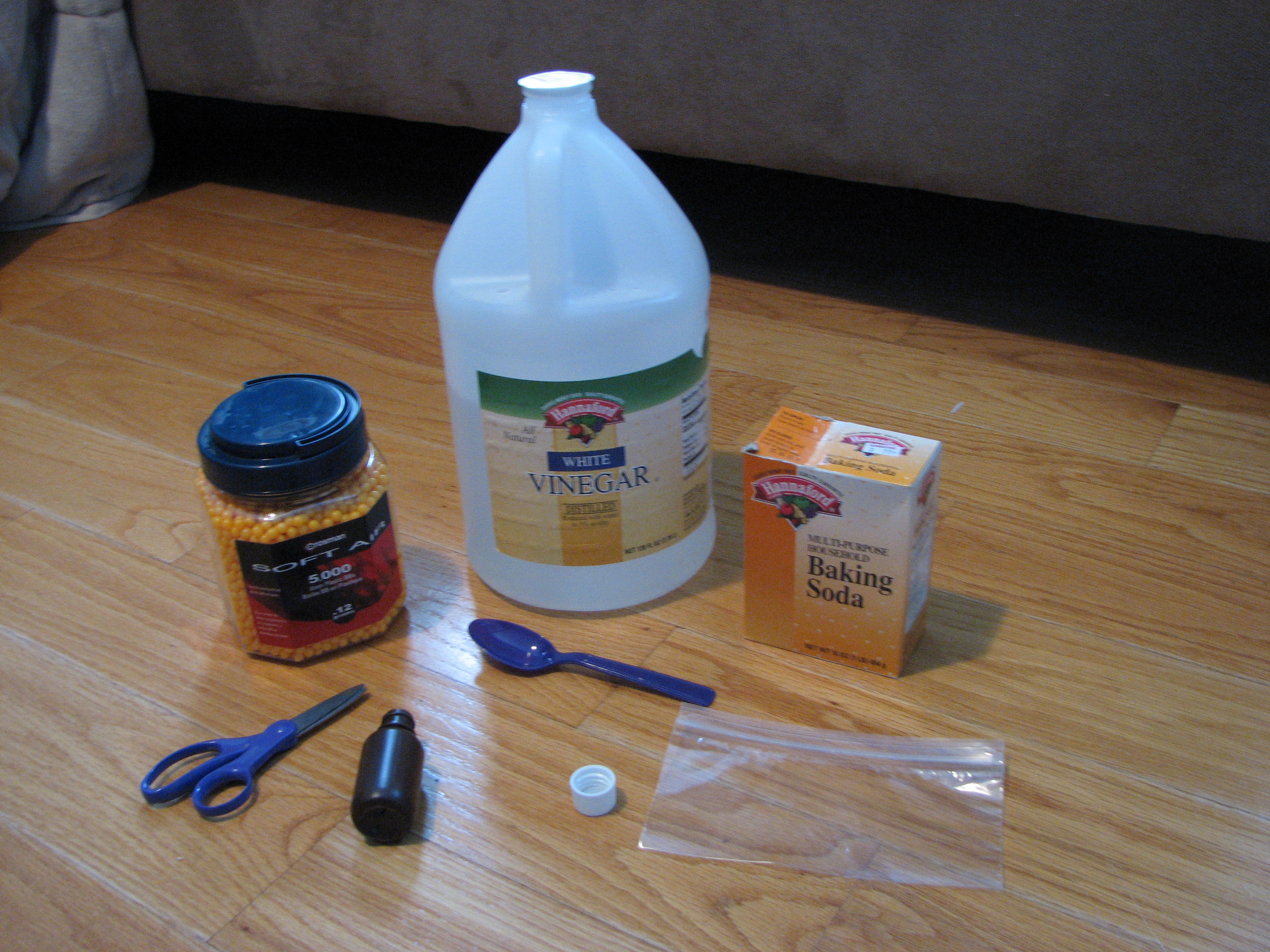 instructibles - baking soda grenade thingy 049.jpg