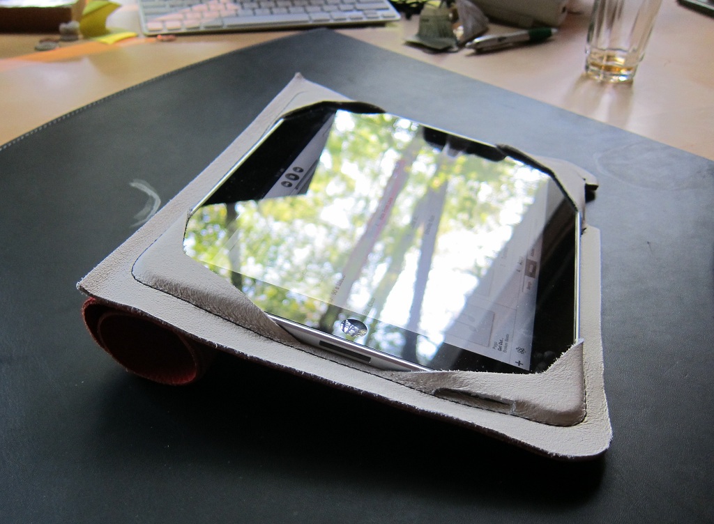 ipad case typing mode.jpg