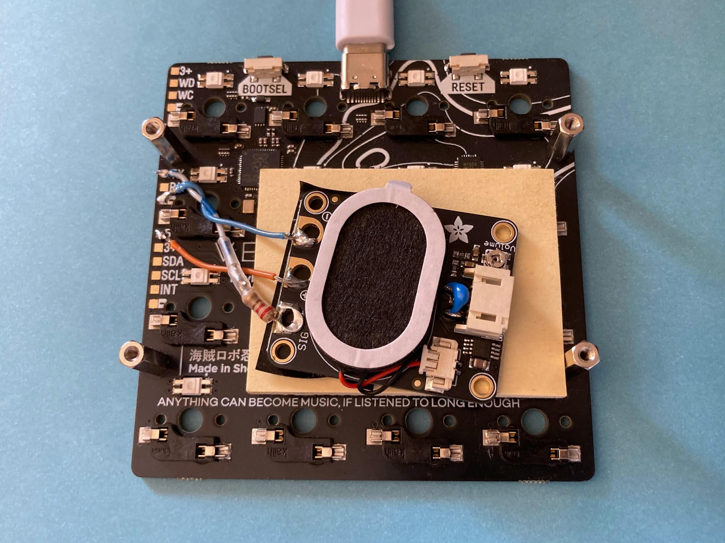 keybow2040-attachingspeaker.jpg