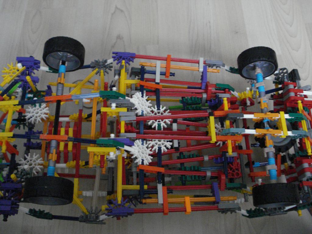 knex car16.jpg