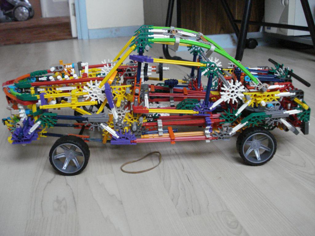 knex car2.jpg