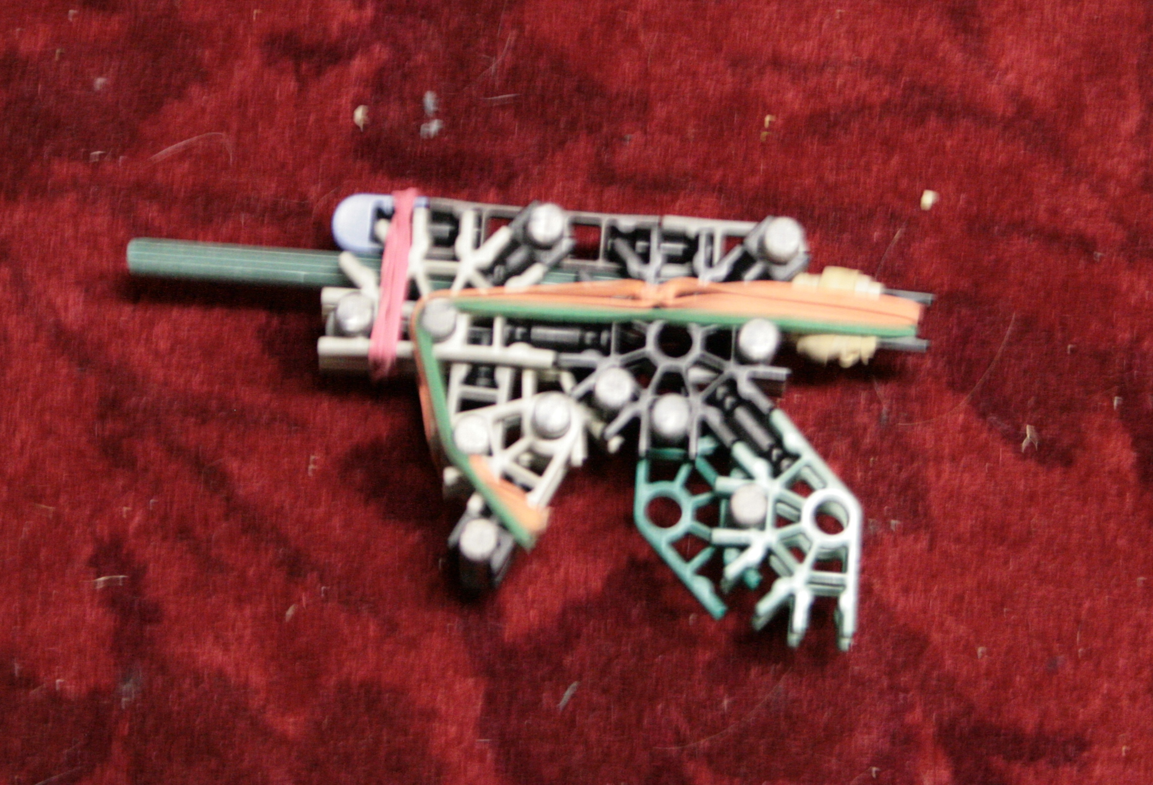 knex pistol 019.JPG