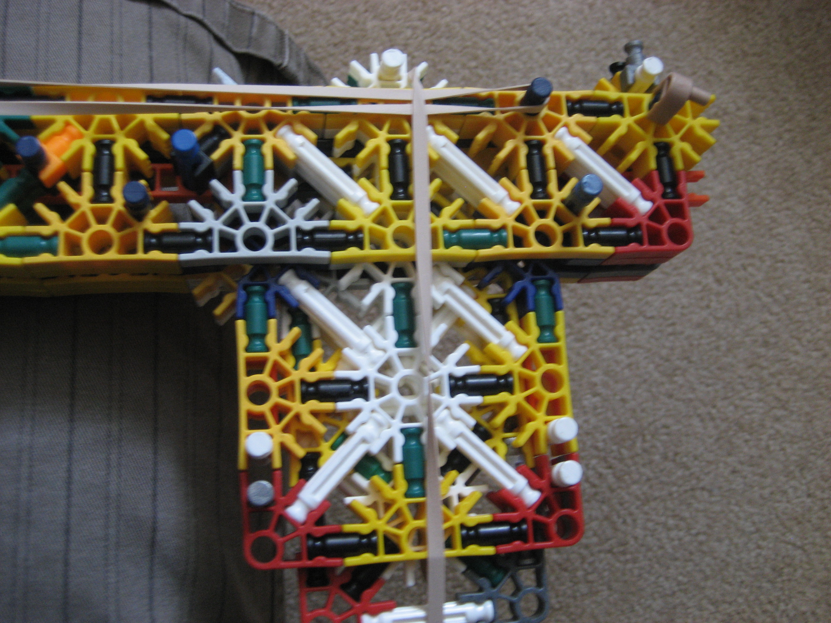 knex top loading rifle part 3 004.jpg