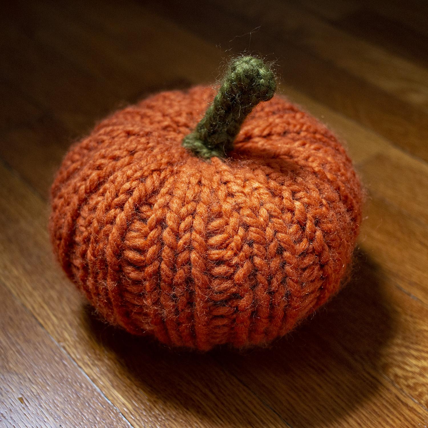 knit_pumpkin.jpg