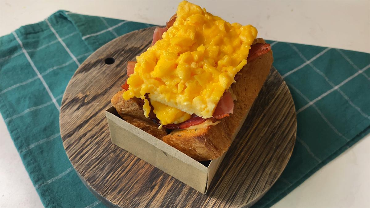 korean-egg-and-bacon-toast-step-9.jpg