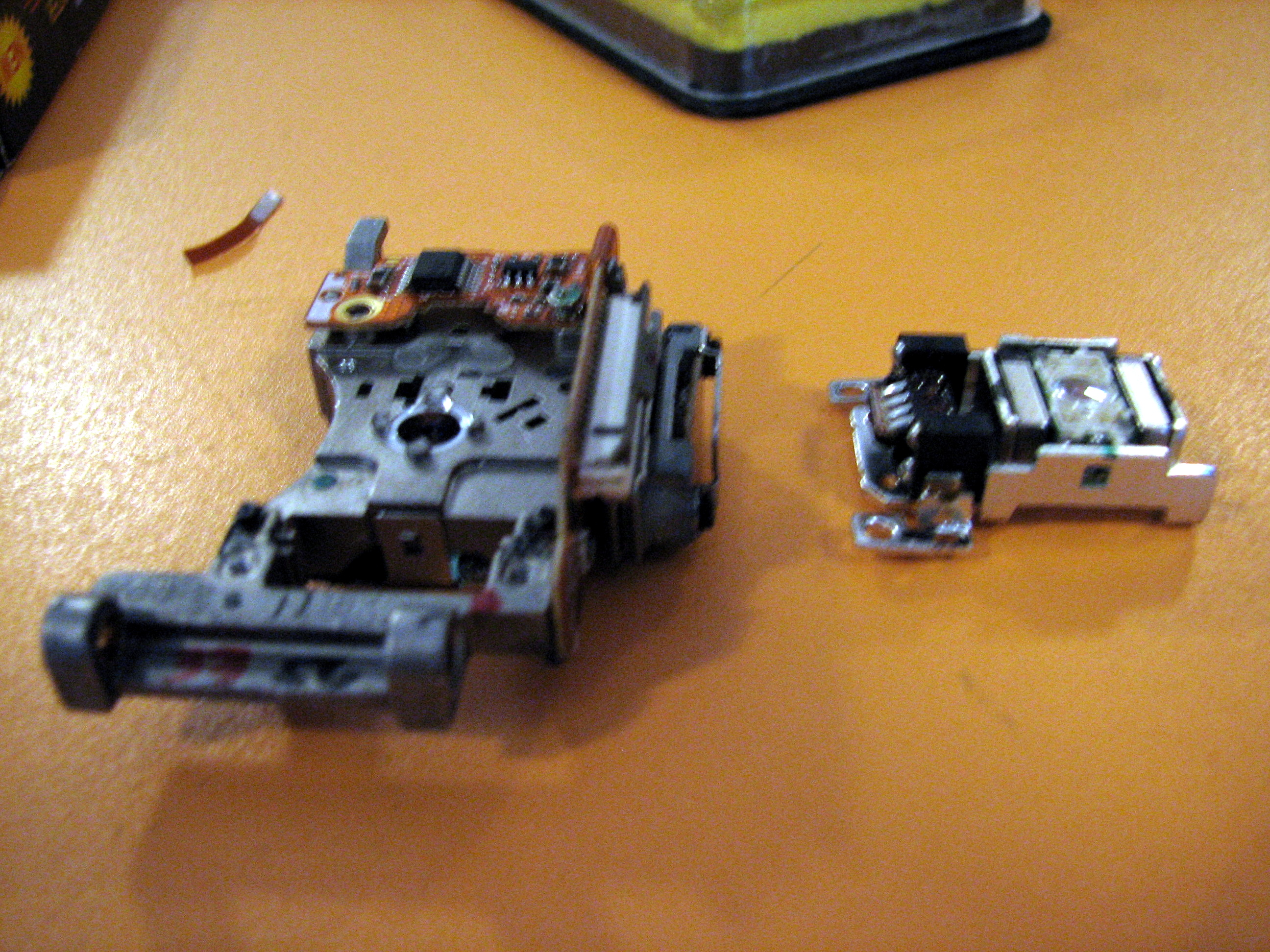 laser-tags-optical-head-assembly.jpg