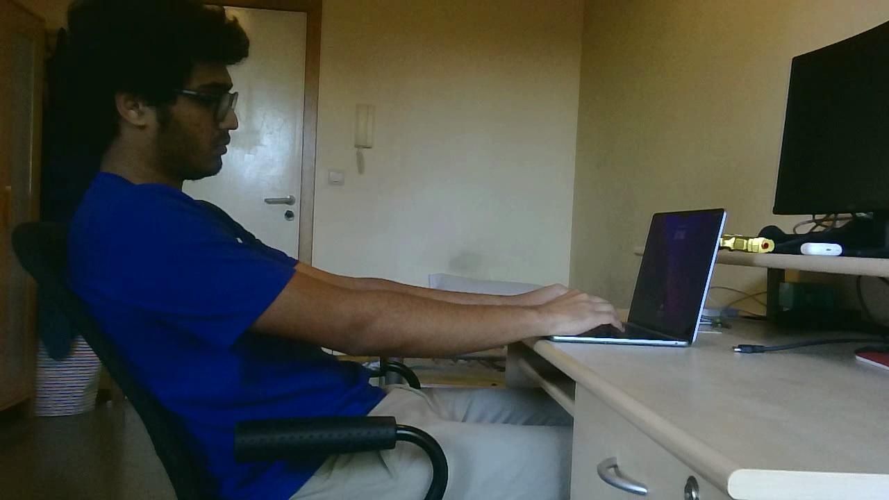 leaning_back_20260602_201430_0037.jpg