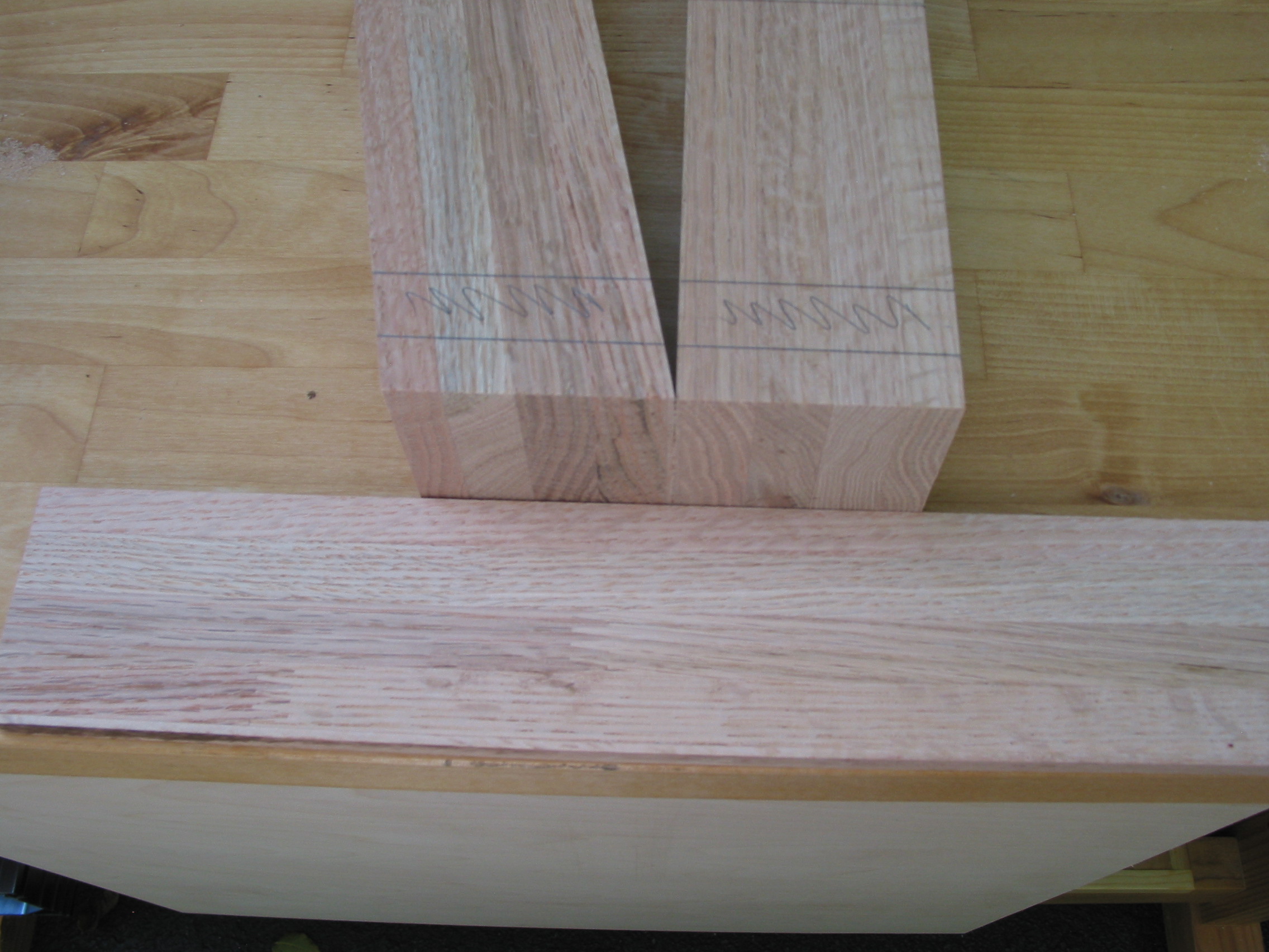 leg positioning for shelf location 2.JPG