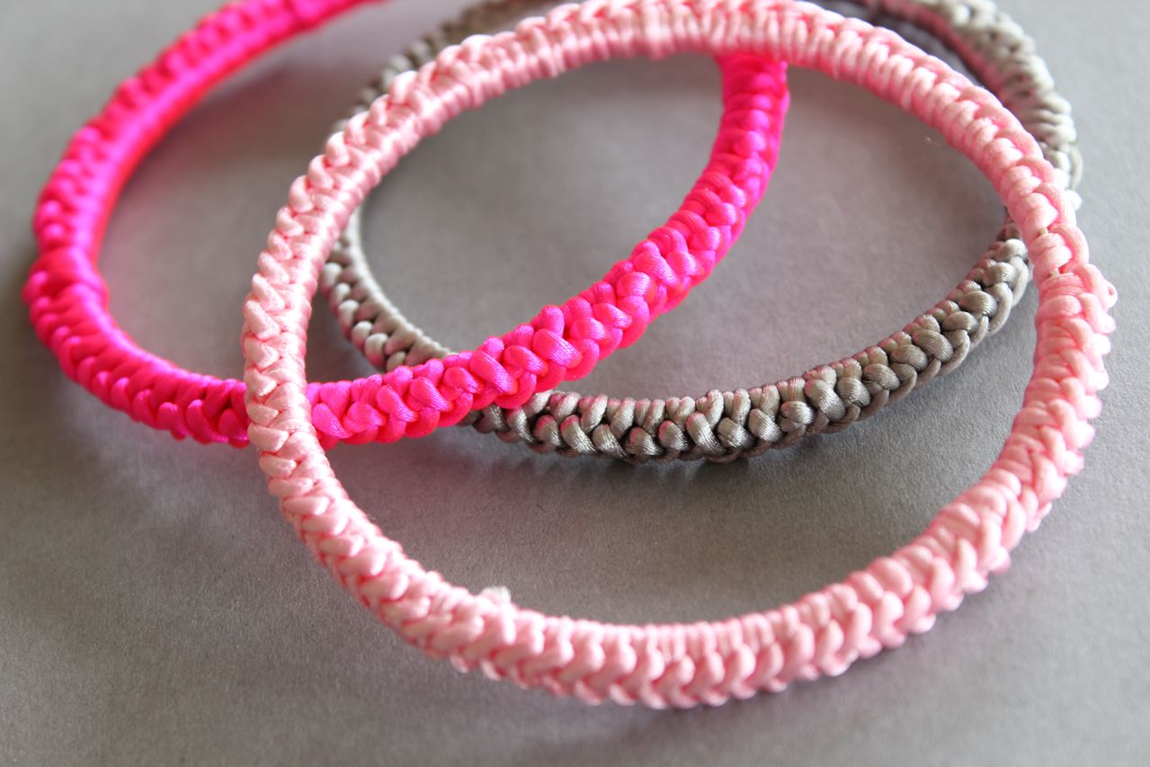 ludorn crochet bangle 4.jpg